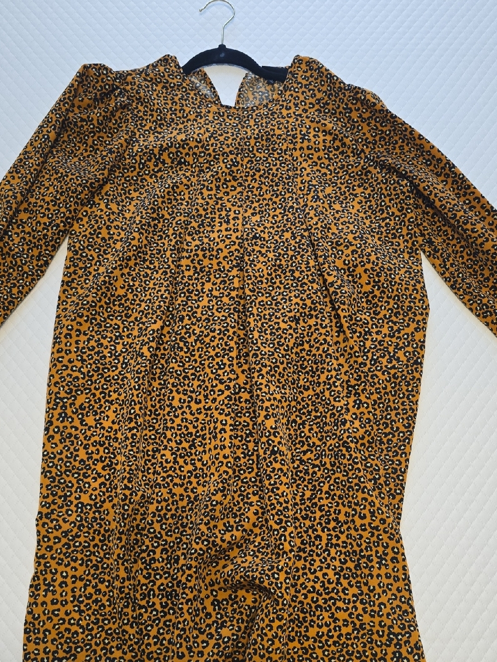 Who What Wear Black and Mustard Leopard Print Top